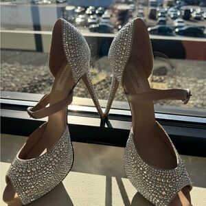 Valentino 5 inch heel pumps size 39 1/2 EUC